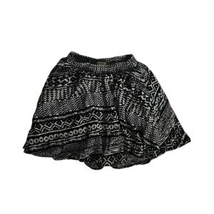 Black and White Patterned Charlotte Russe Skirt